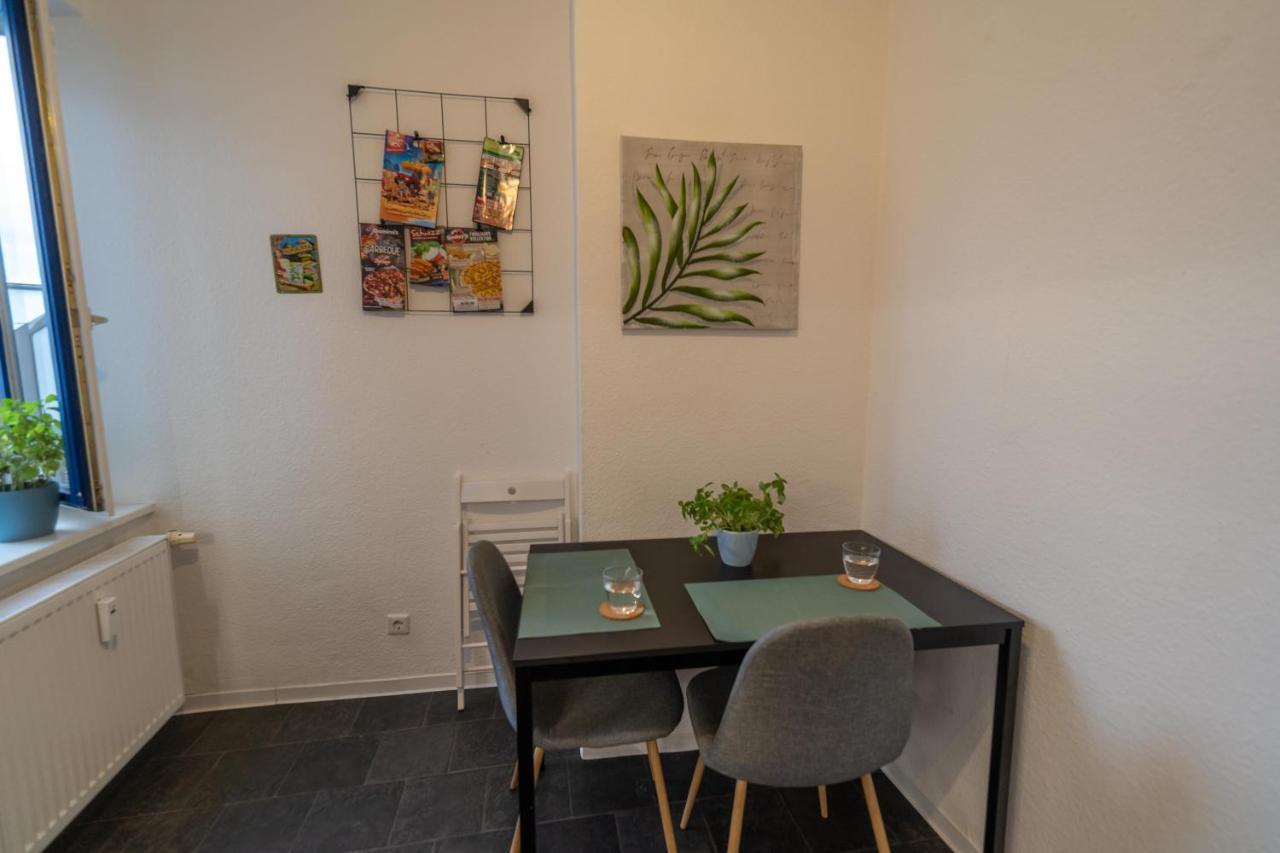 2 Bedroom 65Qm - Kitchen - Central - Netflix Magdeburg Exterior foto